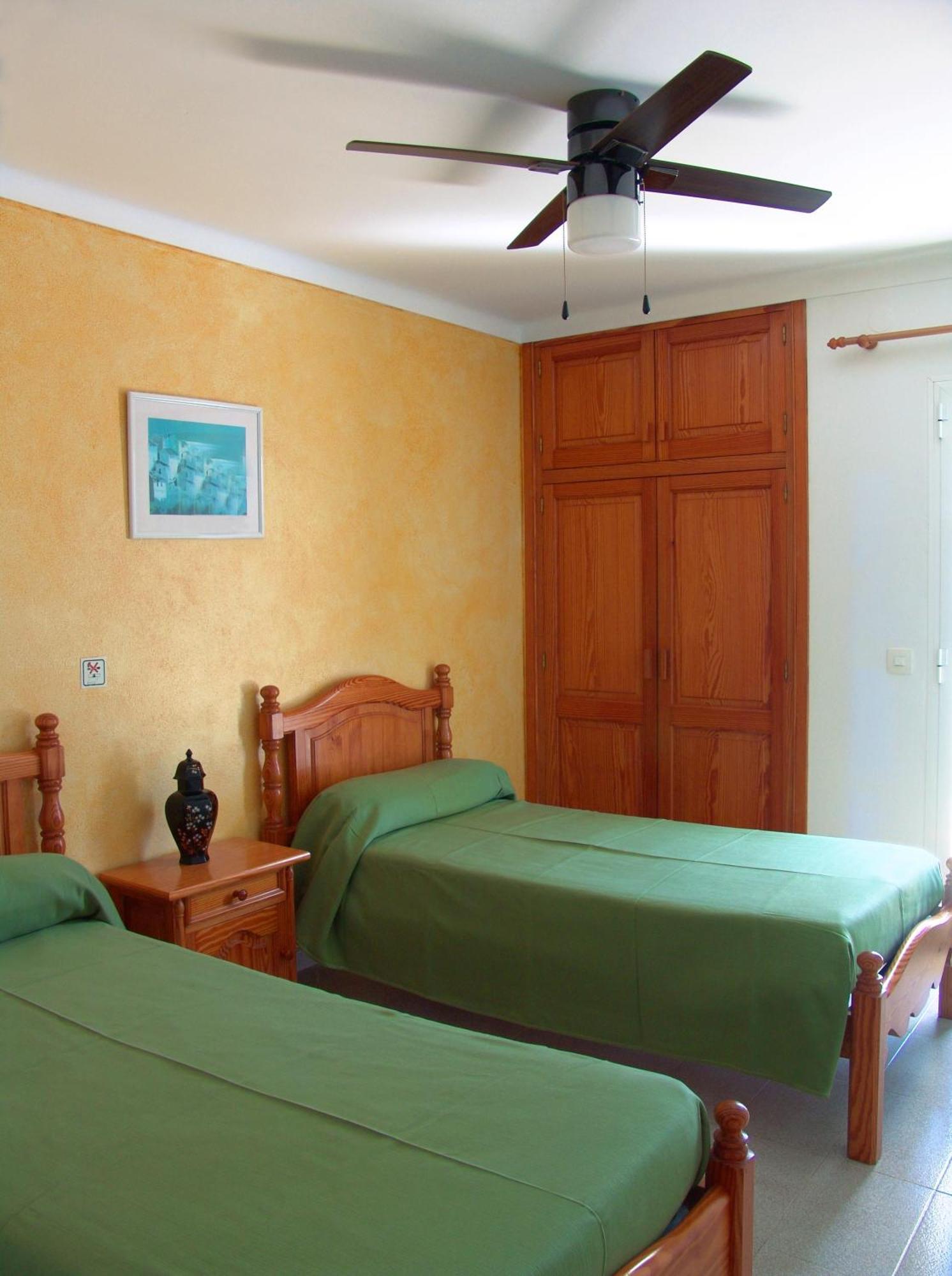 Apartamentos Playa Es Cana Екстериор снимка