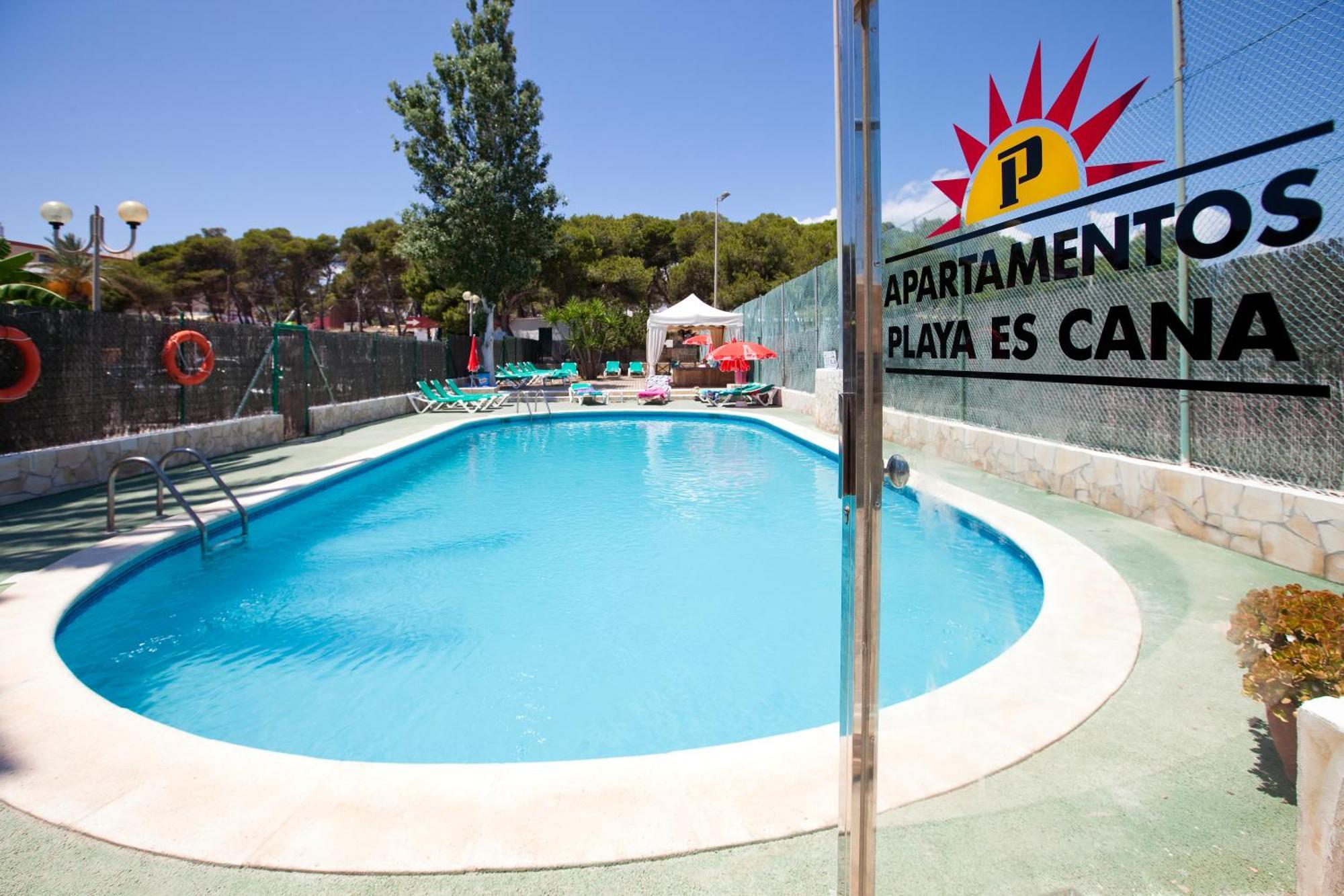 Apartamentos Playa Es Cana Екстериор снимка